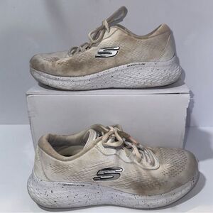 Skechers size 6 Women's Sneakers